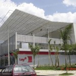 Применение поликарбоната в строительстве. Накрытие крыши поликарбонатом.