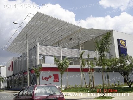 Применение поликарбоната в строительстве. Накрытие крыши поликарбонатом.