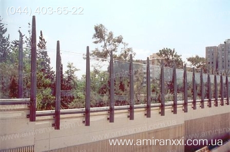 Применение монолитного поликарбоната в строительстве. Шумобарьер из поликарбоната.