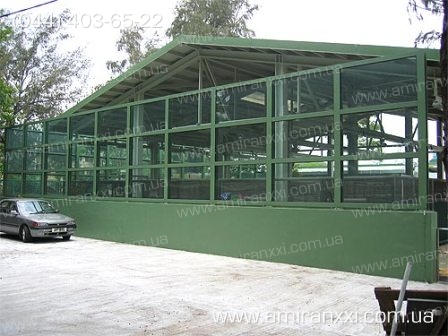 Применение монолитного поликарбоната в строительстве. Забор из поликарбоната.