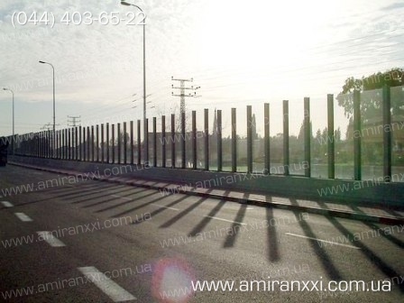 Применение монолитного поликарбоната в строительстве. Шумозащита из поликарбоната.