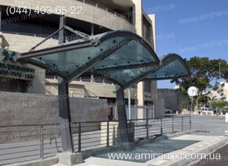 Применение сотового поликарбоната в строительстве. Остановка из поликарбоната.