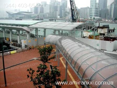 Применение монолитного поликарбоната в строительстве. Переход из поликарбоната.