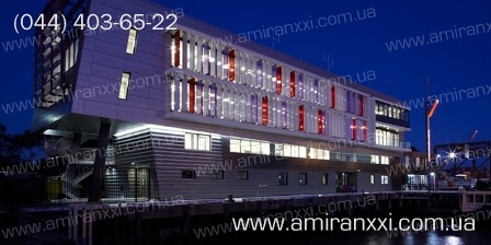 Применение монолитного поликарбоната в строительстве. Фасад из поликарбоната.