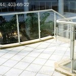 Применение монолитный поликарбоната в строительстве. Перила из поликарбоната.