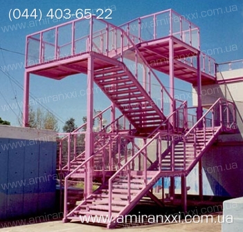 Применение монолитный поликарбоната в строительстве. Перила из поликарбоната.